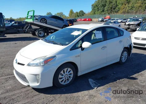 2013 Toyota Prius Plug-In z USA, uszkodzony, nr VIN JTDKN3DP7D3039403